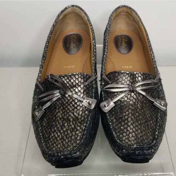 Clark's Artisan Women's Metallic Silver Snakeskin Slip On's Flats Loafer 7W - Picture 15 of 15